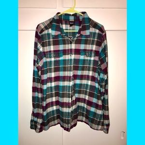 Women’s Patagonia Button Down Flannel